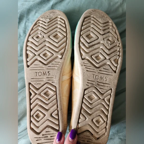 TOMS "Beach" alpargata slip-ons - Picture 2 of 3